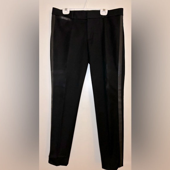 Banana Republic Sloan slim leg pants with leather details. Black. Size 8. - Picture 3 of 6